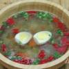 Овощной суп с перепелиными яйцами