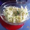 Салат из моченой капусты с зеленым луком
