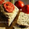 Оливковый хлеб с маслинами и каперсами