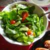 Салат латук  с помидорами черри