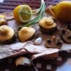 Печеные грибы с сыром и чесноком