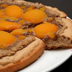 фото рецепта Ореховый пирог с абрикосами