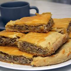фото рецепта Пирог с сыром и мясом
