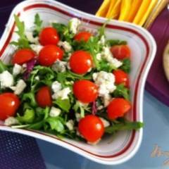 фото рецепта Овощной салат с голубым сыром
