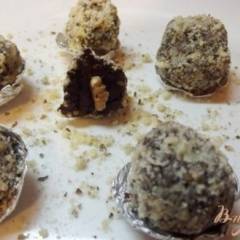 фото рецепта Ореховые конфеты из горького шоколада