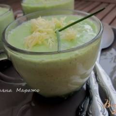 фото рецепта Холодный суп с огурцом и авокадо