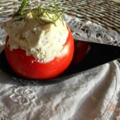 фото рецепта Помидоры фаршированные сыром с чесноком